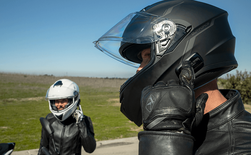Sena OutForce Smart Helmet Full Face (Matt Black, Medium) (OUTFORCE-MB00M - SP85