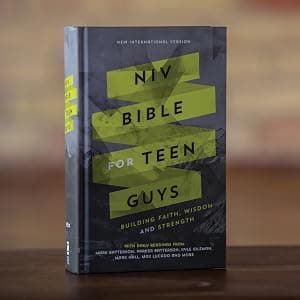 NIV, Bible for Teen Girls, Hardcover: Growing in Faith, Hope, and Love – The Perfect Christian Faith Gift for Your Teenage Girl, Age 13-18 0310749697