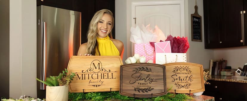 Personalized Christmas Gifts for Women, Customized Gifts for Mom – Custom Cutting Board for Mom or Grandma, Birthday, Christmas Gift Idea from Son, Daughter, Grandkids