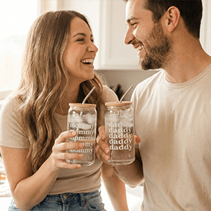 New Parents Gifts for Couples, Mom and Dad to Be Gifts, Pregnancy Gift Basket for Expecting Parents, Baby Shower Gift Set with Mommy Daddy Glass Cups, Candle, Bath Bomb & Soap B0FVKXQS45
