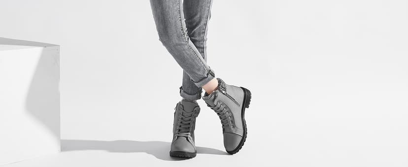 FRACORA Women's PU Leather Combat Boots Warm Fur Lined Black Ankle Booties Side Zipper White Boots Non-slip Winter Boots