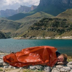 Emergency Sleeping Bags 2 Pack | Portable Emergency Blanket Survival Gear