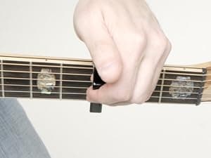 Kyser Quick-Change Guitar Capo for 6-string acoustic guitars, Ruby Red, KG6RA