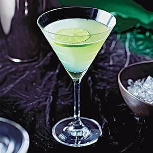 Gotham City Cocktails: Official Handcrafted Food & Drinks From the World of Batman