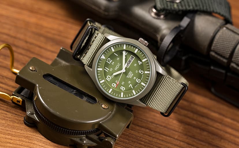 Infantry Mens Military Watch, Vietnam Style Field Watches for Men, Tactical 12/24H Military Time Analog Watch, Waterproof Day Date Quartz Wristwatch w/Green Nylon Band, Work Watch for Man