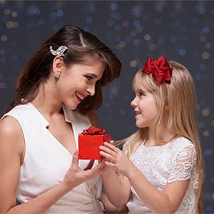 Personalized Brick Matching Heart Keychains - Valentine's Gifts for Mom, Dad, Couple, Boyfriend, Girlfriend, Lovers