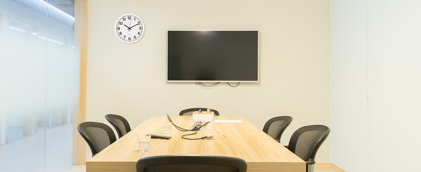 Wall Clock Non-Ticking Silent Quartz Movement Decor Clock Modern Simple Style Round Plastic Wall Clocks for Home/Office/School/Living Room/Bedroom/Kitchen (Blue, 12 Inch)