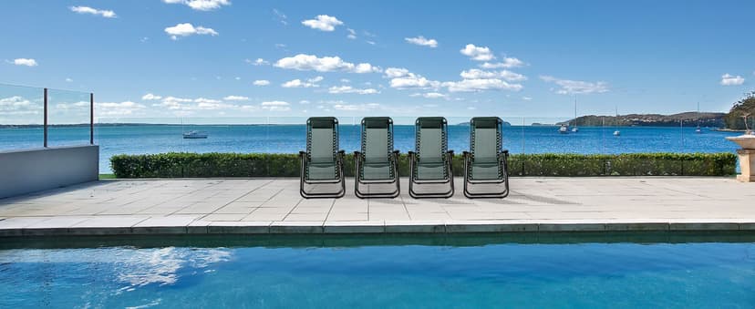 Nazhura Set of 2 Relaxing Recliners Patio Chairs Adjustable Steel Mesh Zero Gravity Lounge Chair Beach Chairs with Pillow and Cup Holder (Dark Green)