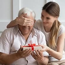 Bourbon Whiskey Gifts for Men Dad - Cocktail Smoker Kit with Torch, Birthday Anniversary Unique Gifts for Dad Boyfriend Husband Grandpa, Smoked Bourbon Kit, Mens Gifts Ideas