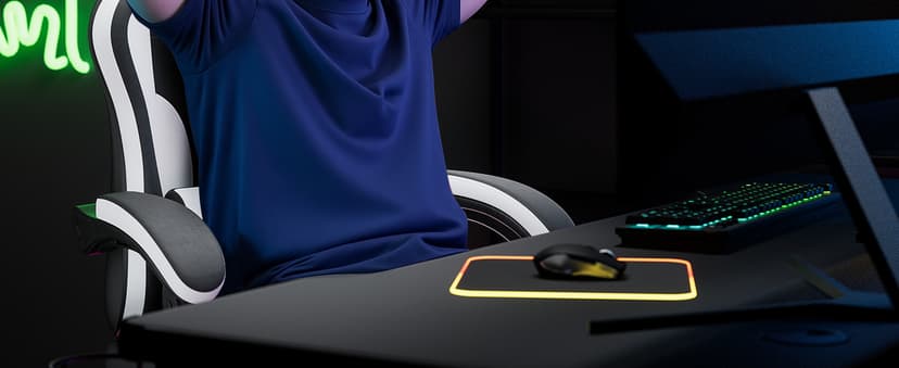 Gaming Chair, Ergonomic Computer Chair with Footrest and Lumbar Support, Height Adjustable Game Chair with 360°-Swivel Seat and Headrest and for Office or Gaming Blackwhite