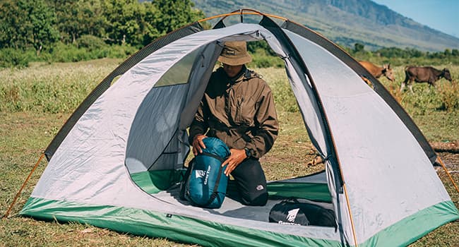 GEERTOP Ultralight 2 Person Backpacking Tent 4 Season Waterproof Camping Tent Double Layer Cold Weather Easy Set Up Tents for Family Camp, Hiking, Hunting Outdoor Mountaineering Travel