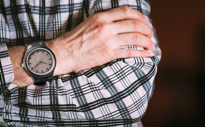 UMIPHIMAT Engraved Wooden Watches for Men - Customized Wood Wrist Watches for Husband Boyfriend Dad Son