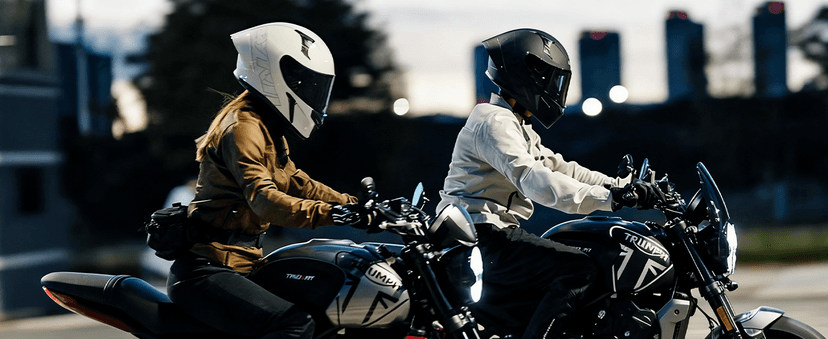 CYRIL Full Face Motorcycle Helmet DOT Approved for Adults Men Women, Motorbike Street Bike Racing Helmet with Tinted & Extra Clear Tool-Free Swappable Visors, Includes Storage Bag