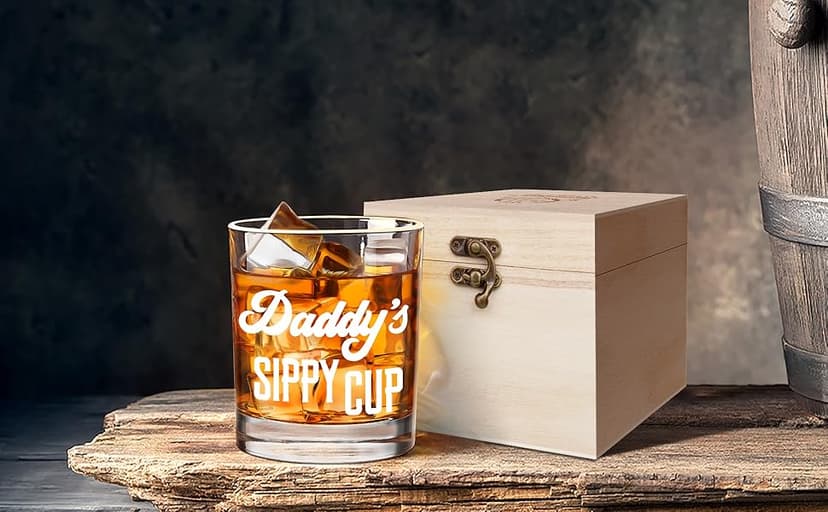 LIGHTEN LIFE Daddy's Sippy Cup Whiskey Glass 12 oz,Unique Dad Gift in Valued Wooden Box,Funny Gag Gift for New Dad,Father,Husband from Kids Wife for Father's Day,Birthday,Christmas