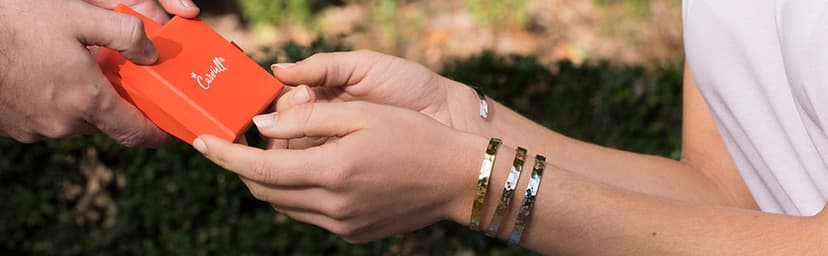 Carviell Engraved Cuff Bracelets for Women – Inspirational, Friendship, Love, Mom, Daughter, Sister, Christian, Graduation, Memorial & Wedding Gifts – 80+ Phrases – Stainless Steel, Gift-Ready