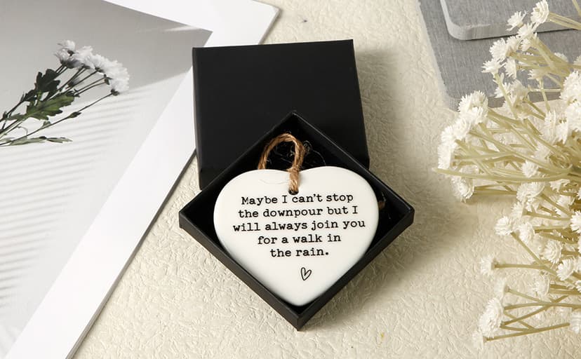 Maybe I Can't Stop the Downpour Plaque, Ceramic Heart Souvenir Hanging Friendship Plaque Crafts Friendship Gift Bestie/Sister Tough Time Gift Hang Sign Ornament for Wall Door Decor
