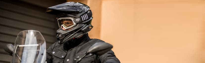 Cardo Systems FREECOM 2X Motorcycle 2-Way Helmet Bluetooth Communication System Headset Intercom, Universal Bluetooth Connectivity, Waterproof, 40mm Speakers - Single Pack