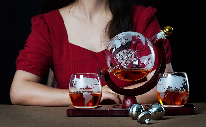 PONPUR Gifts for Men Dad Christmas, Whiskey Decanter Globe Set with 2 Ball Stones & 2 Glasses, Anniversary Birthday Gifts for Him Husband Boyfriend Brother, Cool Stuff Gift for Bourbon Scotch