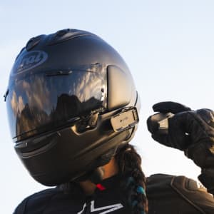 Cardo PACKTALK PRO Motorcycle Helmet Communication System Intercom, Crash Detection, Auto On/Off, Air Mount, 45mm Speakers, Single Pack