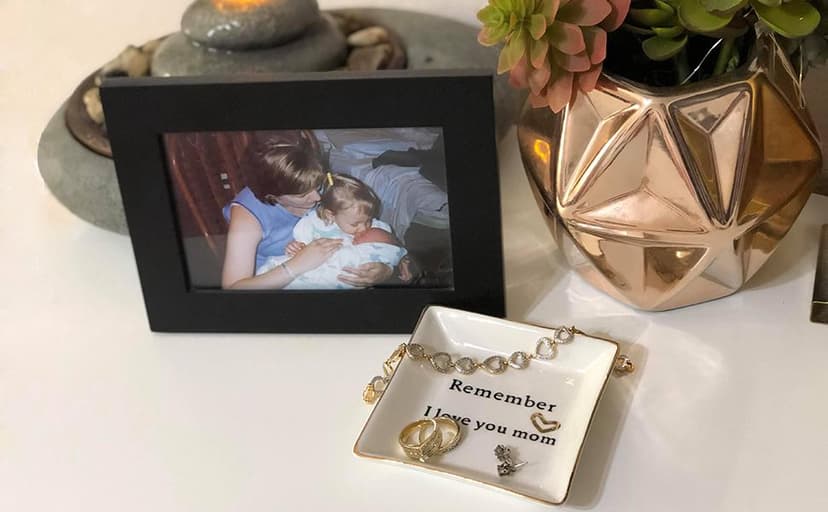 HOME SMILE Ceramic Ring Dish Jewelry Tray for Mom Sister Friends