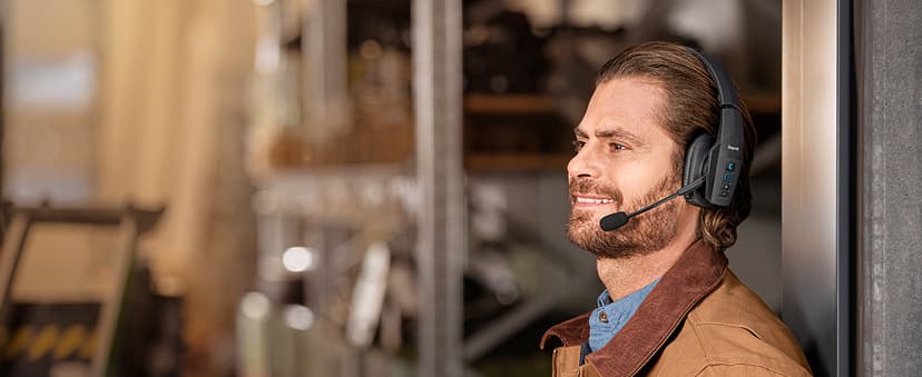 96% noise canceling headset for truck drivers; padded comfort, 24 hr talk time BlueParrott B450-XT Bluetooth Headset B087R97MM2