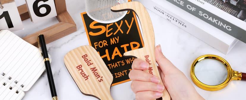 Boss Day Gift Father's Day Prank Gift Hair Loss Comb for Bald Men Birthday Gift for Men Coworker 2PCS Funny Bald Mans Comb Funny Gag Gift Over The Hill Party Gift B0DHD1DH9Y