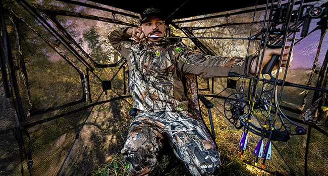 TIDEWE Hunting Blind 360°See Through with Large Open Door, Pop Up Ground Blind with Removable Curtain & Carrying Bag, Portable Resilient Tent(Forest Fade Camo)