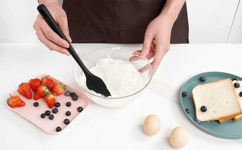 Food Grade Silicone, Heat Resistant Up to 600°F, Upgrade Strong Handle, Safe for Nonstick Cookware,Ideal for Cooking & Baking ChefAide 5 Pieces Silicone Spatulas Set, Heat Resistant Rubber Spatula B0CHGFG64S