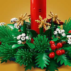 LEGO Christmas Table Decoration Building Toy for Kids - Brick-Built Holiday Centerpiece & Festive Room Decor - Christmas Craft for Girls & Boys, Ages 12+ - Gift Idea for Families - 40743