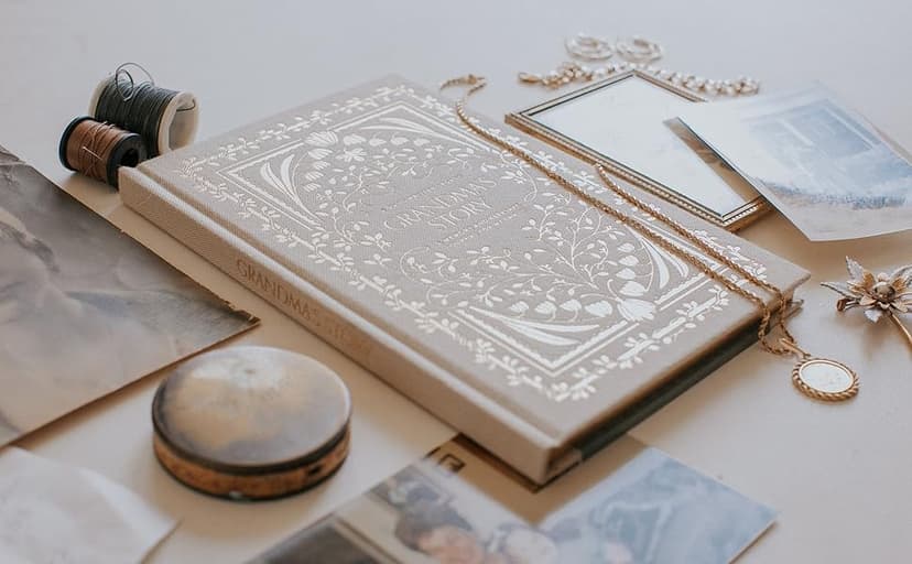 Grandma's Story: A Memory and Keepsake Journal for My Family (Heirloom Story Books and Guided Journals)