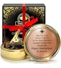 The Dream Chaser Compass - Go Confidently -2026 Unique Graduation Gifts for Him, College, High School, Cool Birthday Gift Idea for Son, Boys, Motivational Greeting Card Included B0BXJFBHX5