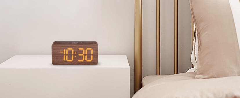 uscce Wooden Digital Alarm Clocks for Bedrooms: Dimmable Dual Alarm Clock with Large Numbers for Bedside Desk - Loud Alarm for Heavy Sleepers with Volume Control - Wood Decor & Gifts