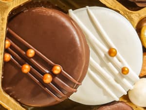 Holiday Chocolate Gift Basket- Thanksgiving and Christmas Nut and Candy Gift Box for Men, Women, Families, Corporate- Bonnie and Pop