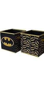 Idea Nuova Batman Color Changing Kids Lamp and Nightlight,LED Projection Light for Bedroom Décor, Superhero Night Lamp for Boys & Girls