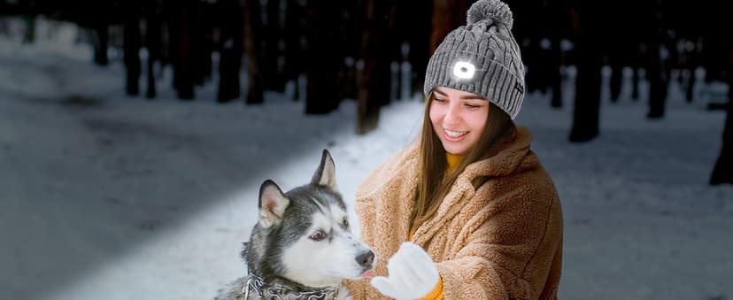 Etsfmoa Unisex Beanie with The Light Gifts for Men Dad Father USB Rechargeable Caps