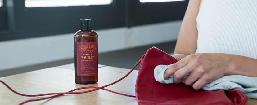 Leather Honey Leather Conditioner, Since 1968. for All Leather Items Including Auto, Furniture, Shoes, Purses and Tack. Non-Toxic and Made in The USA / 8 Fl Oz (Pack of 1)