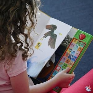 World of Eric Carle, Hear Bear Roar 30-Button Animal Sound Book - Great for First Words - PI Kids 1450874770