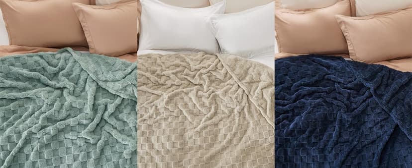 Bedsure Sage Green Throw Blanket for Couch - Checkered Fleece Blankets Gifts for Women Men Girls, Cute Soft Cozy Throw for Bedroom Home Decor Gifts, 50x60 Inches