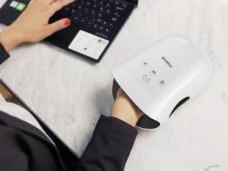 CINCOM Hand Massager - Cordless Hand Massager with Heat and Compression for Arthritis and Carpal Tunnel, Gifts for Women(White)