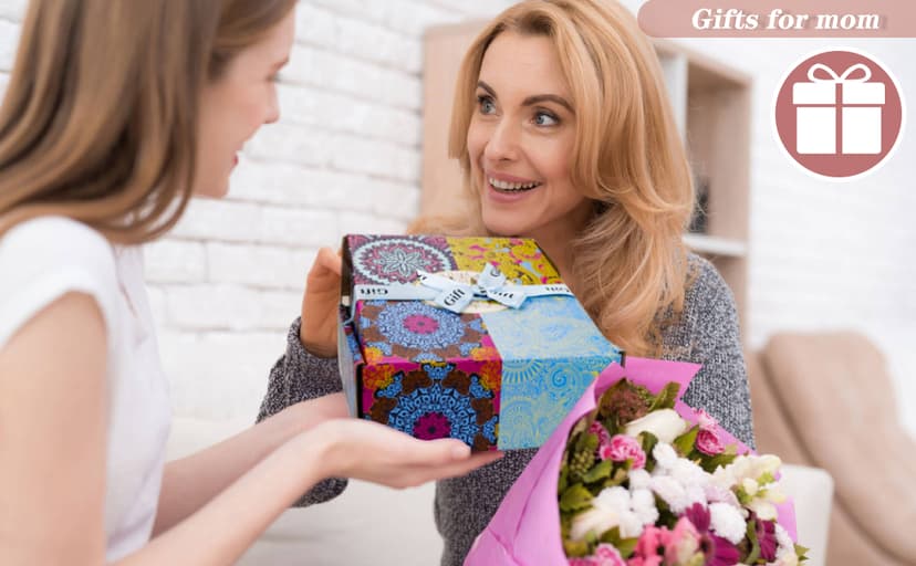 Scented Candles Gift Set, 8% Essential Oil, 4 Pack Aromatherapy Candle, Stress Relief Gifts for Women,120H Burning, Candles for Home Scented, Ideal for Birthday, Christmas, Thanksgiving, Mother's Day