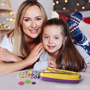 Friendship Bracelet Making Kit Toys, Ages 7 8 9 10 11 12 Year Old Girls Gifts Ideas, Birthday Present for Teen Girl, Arts and Crafts String Maker Tool, Bracelet DIY, Kids Travel Activity Set