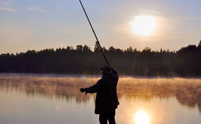 Sougayilang Telescopic Fishing Rod - 24 Ton Carbon Fiber Ultralight Fishing Pole with CNC Reel Seat, Portable Retractable Handle, Stainless Steel Guides for Bass Salmon Trout Fishing