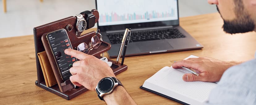 TESLYAR Wood Phone Docking Station for Men - Desk or Nightstand Organizer - Birthday Gifts for Husband, Dad - Anniversary Idea from Wife - Key Holder, Stand Wallet, Watch & Essentials (Bourbon Brown)