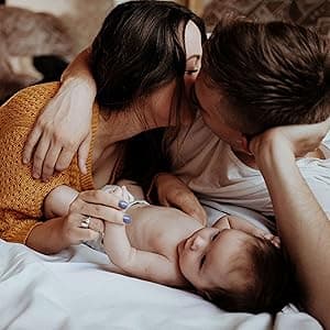 MIXJOY New Expecting Dad First Time Father's Day, Dad Unlocked Keychain with Baby Footprint Charm