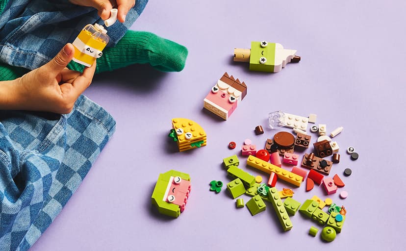 LEGO Classic Creative Food Friends Building Toy Set - Pretend Play Food for Kids, Boys and Girls, Ages 4+ - Learning and Educational Toy for Preschool - Gift Idea for Birthdays - 11039