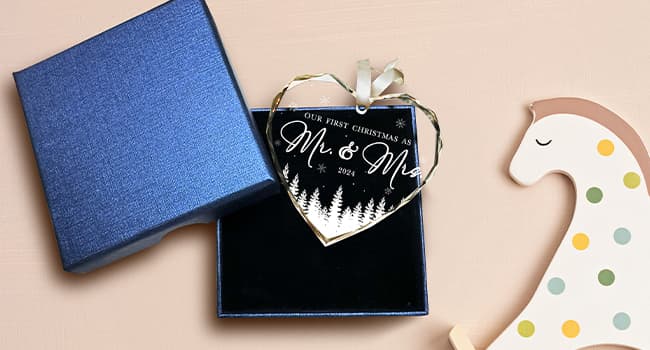 50th Anniversary Marriage Gifts for Couple - 50th Anniversary Wedding Gifts - 50 Wedding Ornaments for Couple, Her Him, Wife Husband, Parents - Glass Ornament