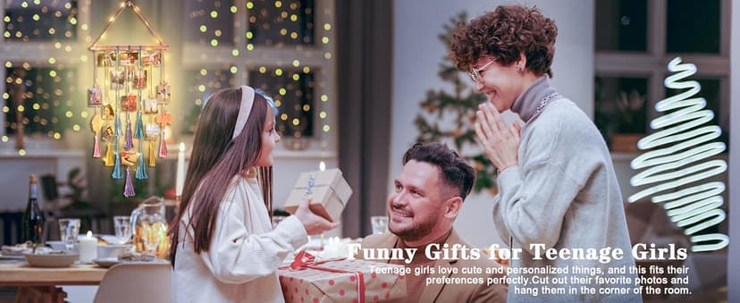 Homecor Hanging Photo Display Wall Decor, Macrame Wall Hanging Boho Room Bedroom Decor, Picture Frame Collage Board with Light 30 Clip, Christmas Teenage Teen Girl Gifts Ages 10 11 12 13 14 Years Old