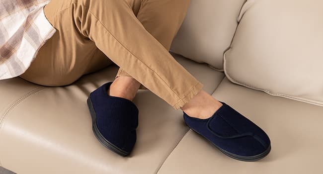 LongBay Men's Memory Foam Diabetic Slippers Comfy Warm Plush Fleece Arthritis Edema Swollen House Shoes