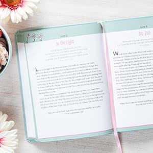 Trusting God With Every Breath: 365 Daily Devotions for Women – Find Hope for the Ups and Downs of Life