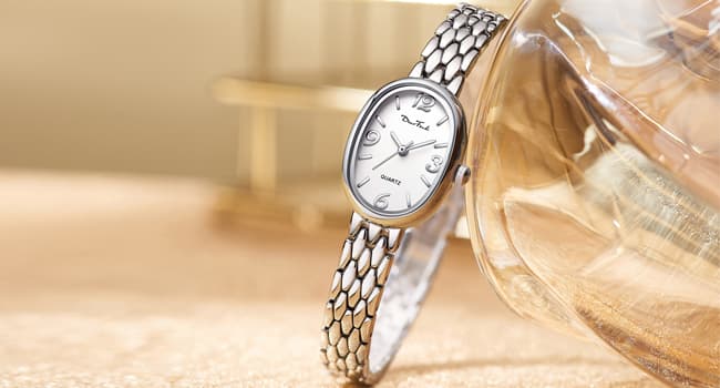 Diaofendi Petite Vintage Oval Gold Women’s Watch, Waterproof Elegant Watch with Japanese Quartz Movement, Adjustable Strap with Tool